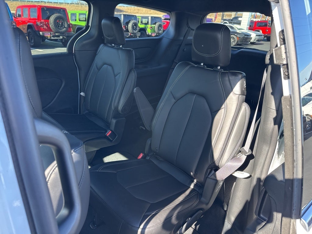 2026 Chrysler Pacifica PACIFICA SELECT AWD