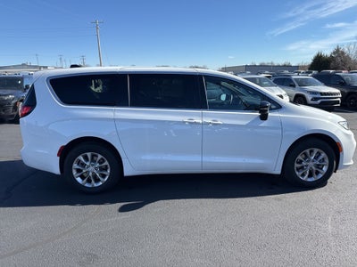 2026 Chrysler Pacifica PACIFICA SELECT AWD