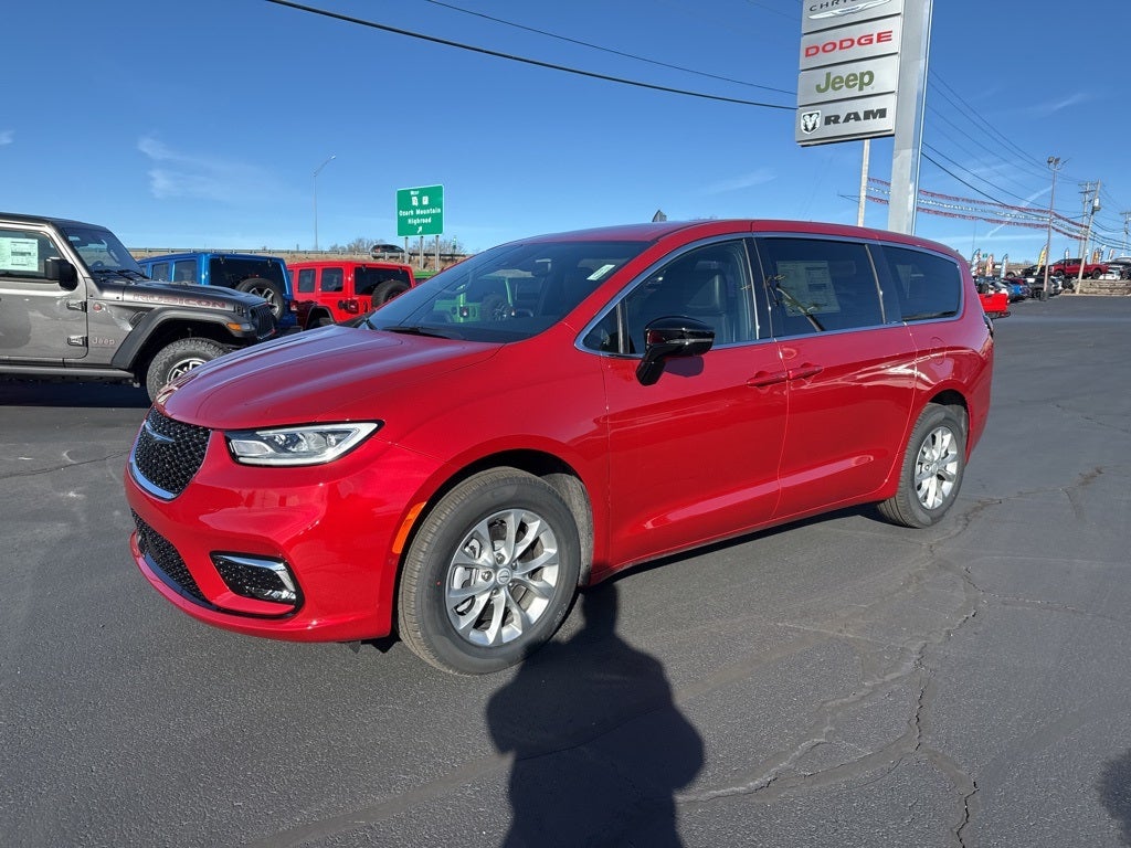 2026 Chrysler Pacifica PACIFICA SELECT AWD