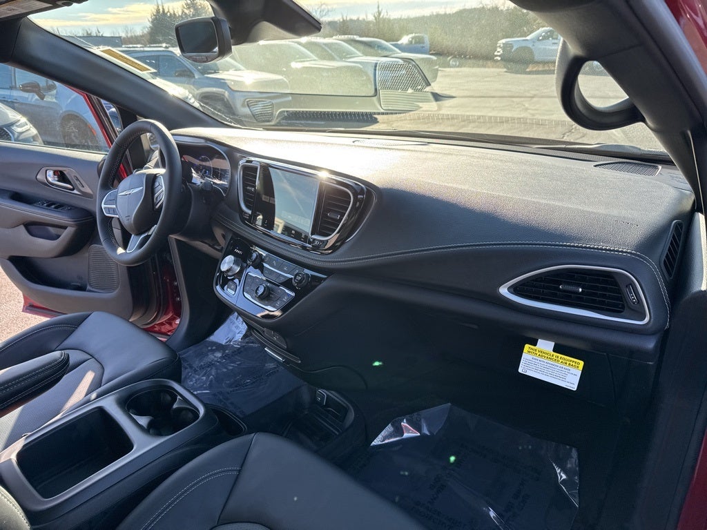 2026 Chrysler Pacifica PACIFICA SELECT AWD