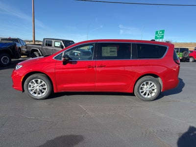 2026 Chrysler Pacifica PACIFICA SELECT AWD