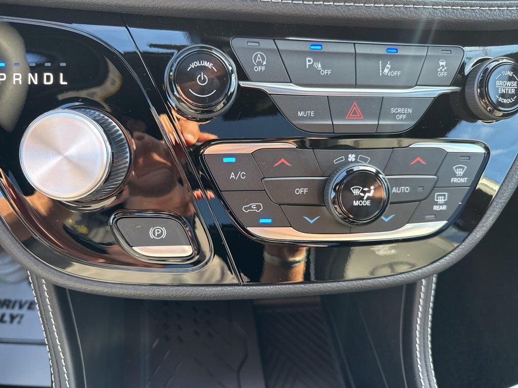 2026 Chrysler Pacifica PACIFICA LIMITED AWD