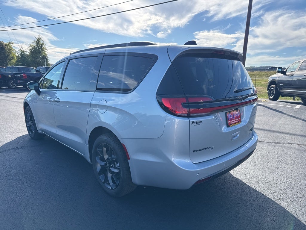 2026 Chrysler Pacifica PACIFICA LIMITED AWD