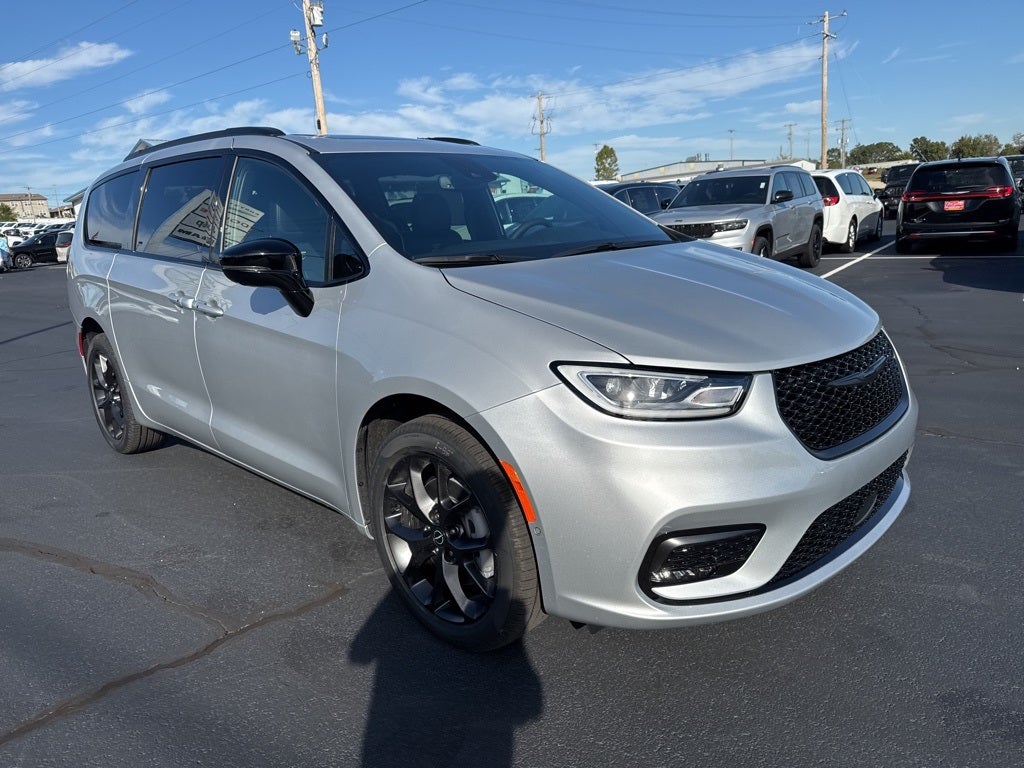 2026 Chrysler Pacifica PACIFICA LIMITED AWD