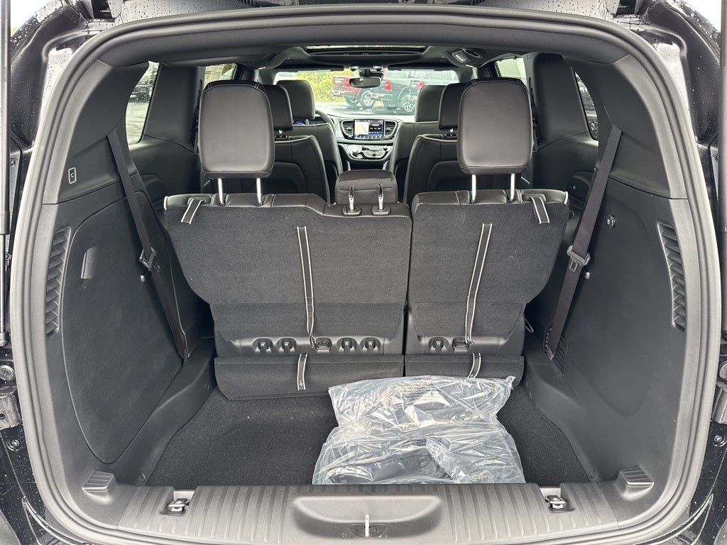 2026 Chrysler Pacifica PACIFICA LIMITED AWD