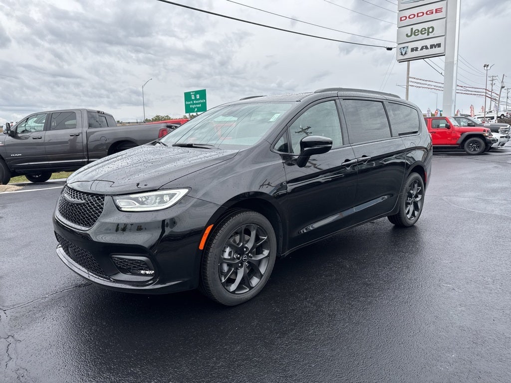 2026 Chrysler Pacifica PACIFICA LIMITED AWD