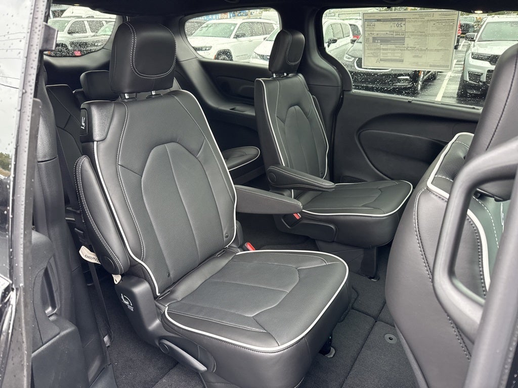 2026 Chrysler Pacifica PACIFICA LIMITED AWD