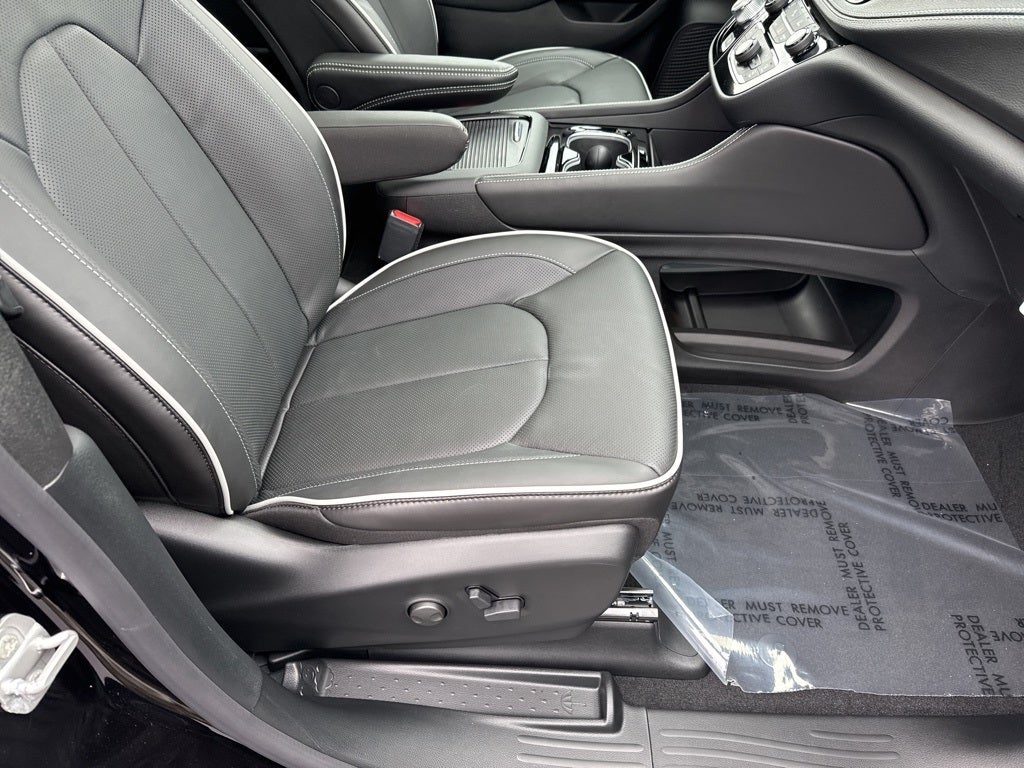 2026 Chrysler Pacifica PACIFICA LIMITED AWD