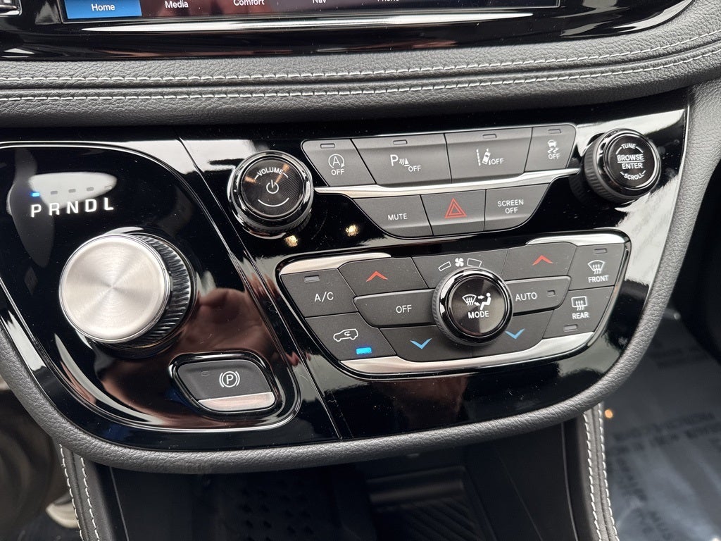 2026 Chrysler Pacifica PACIFICA LIMITED AWD