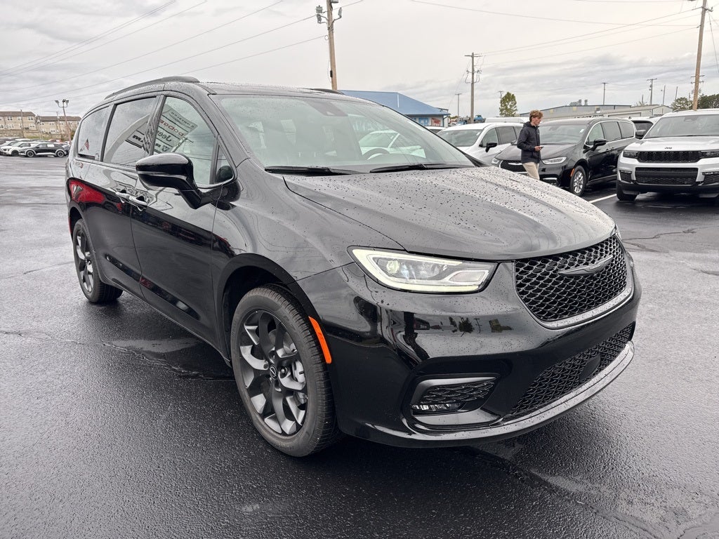 2026 Chrysler Pacifica PACIFICA LIMITED AWD