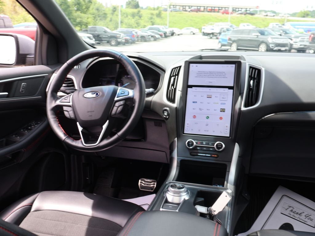 2022 Ford Edge ST Line