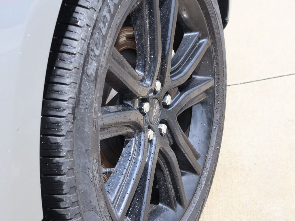 2022 Ford Edge ST Line