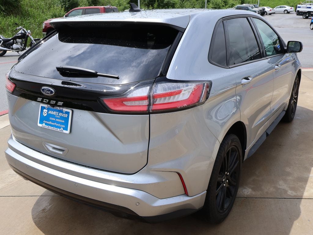 2022 Ford Edge ST Line