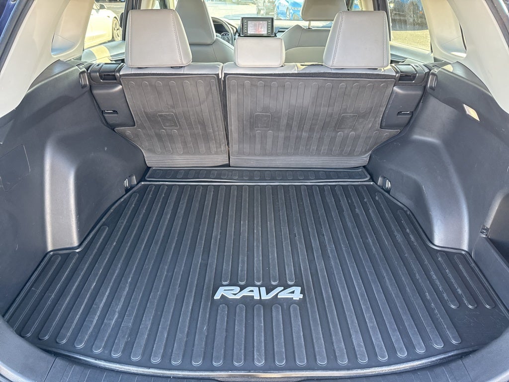 2022 Toyota RAV4 XLE Premium
