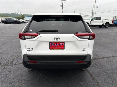 2025 Toyota RAV4 LE