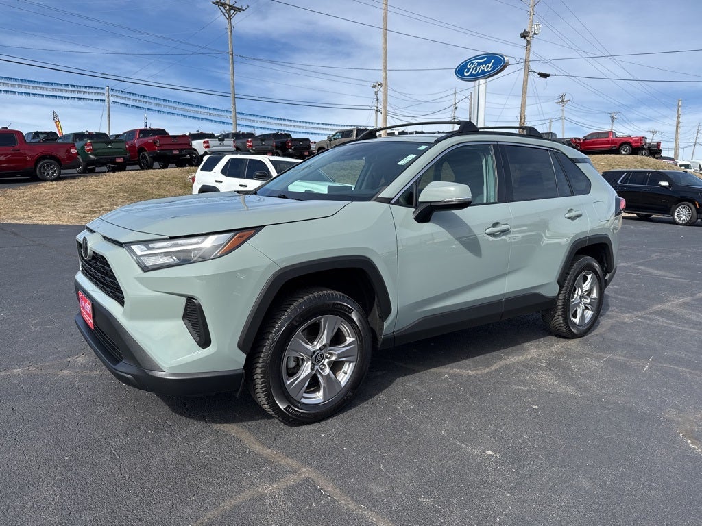 2022 Toyota RAV4 XLE