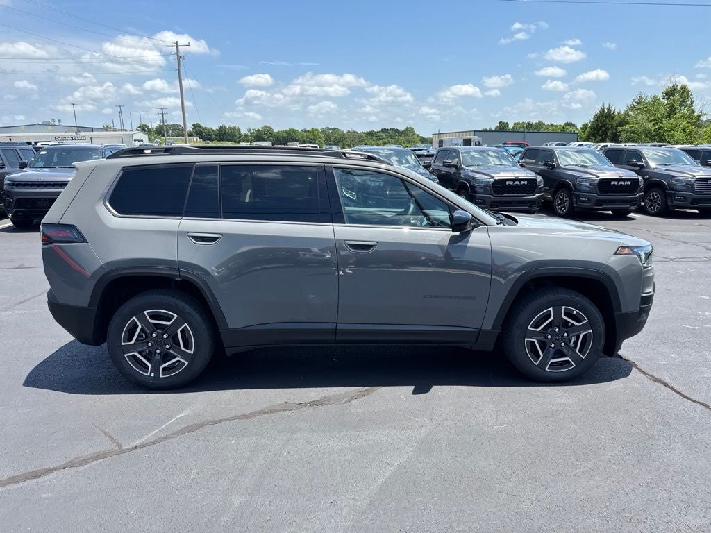 2026 Jeep Cherokee CHEROKEE LAREDO 4X4