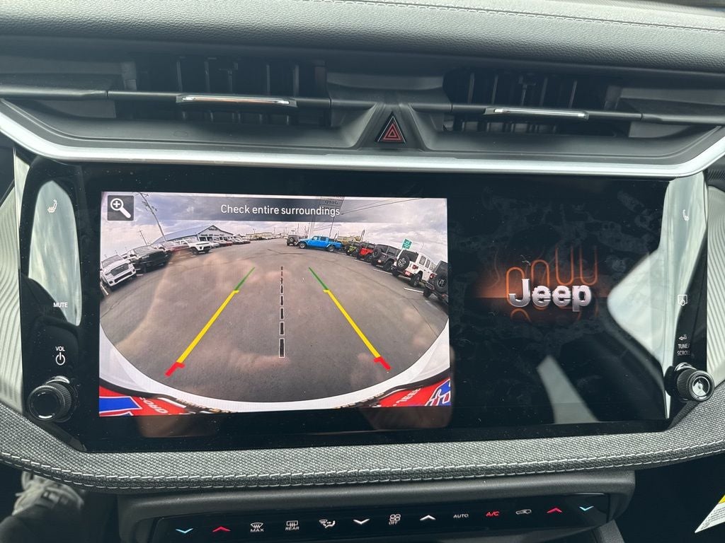 2026 Jeep Cherokee CHEROKEE LAREDO 4X4