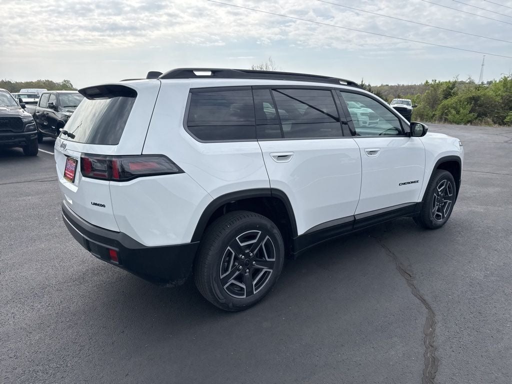 2026 Jeep Cherokee CHEROKEE LAREDO 4X4