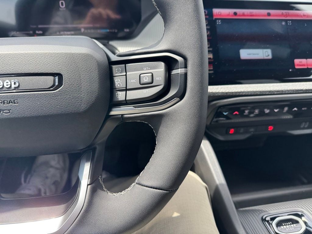 2026 Jeep Cherokee CHEROKEE LAREDO 4X4