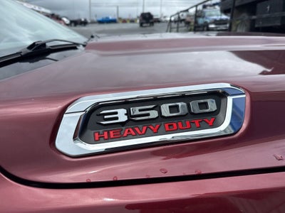 2022 RAM 3500 Big Horn Regular Cab 4x4 8' Box