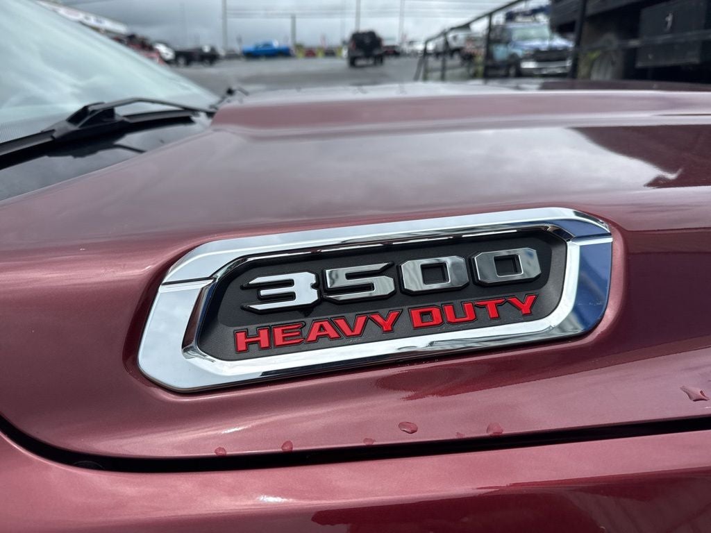2022 RAM 3500 Big Horn Regular Cab 4x4 8' Box
