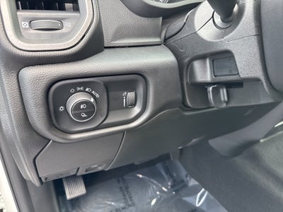 2025 RAM Ram 3500 RAM 3500 TRADESMAN CREW CAB 4X4 6'4' BOX