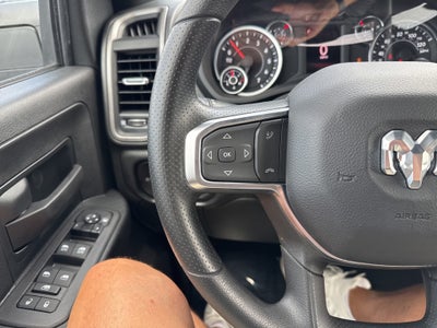 2025 RAM Ram 3500 RAM 3500 TRADESMAN CREW CAB 4X4 6'4' BOX