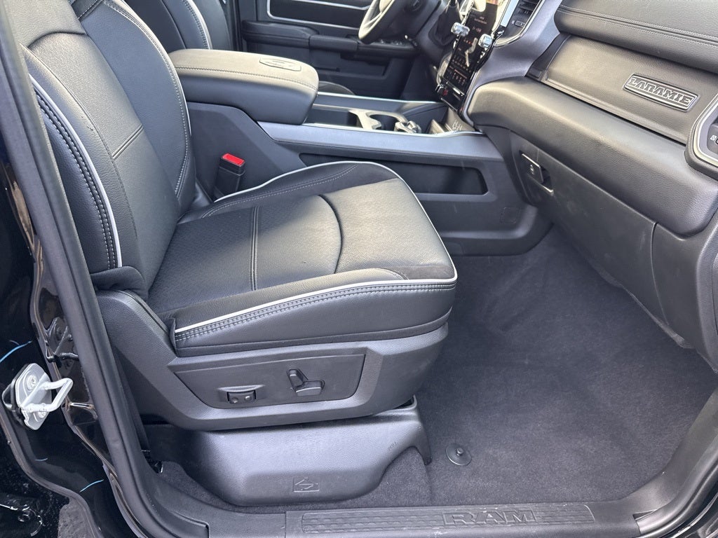 2025 RAM Ram 3500 RAM 3500 LARAMIE CREW CAB 4X4 6'4' BOX