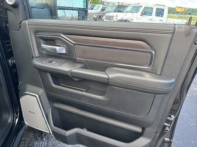 2025 RAM Ram 3500 RAM 3500 LARAMIE CREW CAB 4X4 6'4' BOX