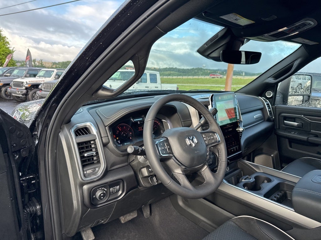 2025 RAM Ram 3500 RAM 3500 LARAMIE CREW CAB 4X4 6'4' BOX