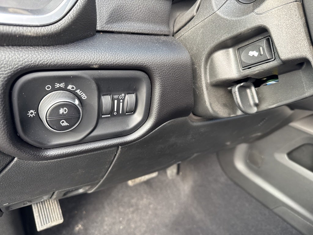 2025 RAM Ram 3500 RAM 3500 LARAMIE CREW CAB 4X4 6'4' BOX