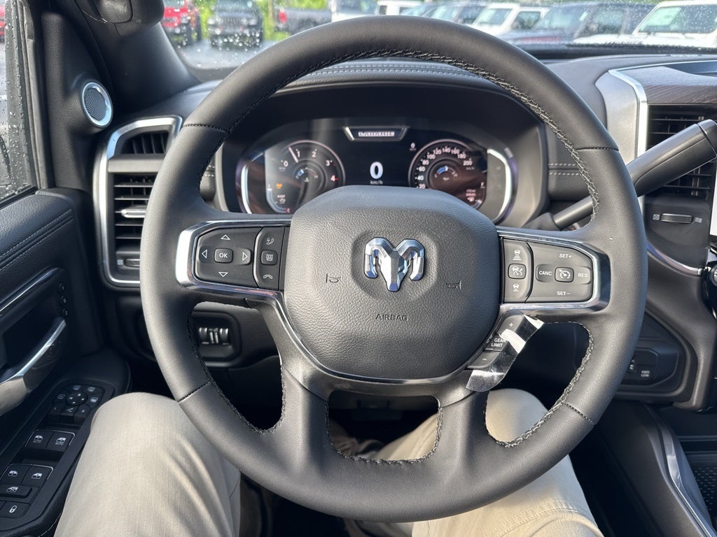 2025 RAM Ram 3500 RAM 3500 LARAMIE CREW CAB 4X4 6'4' BOX