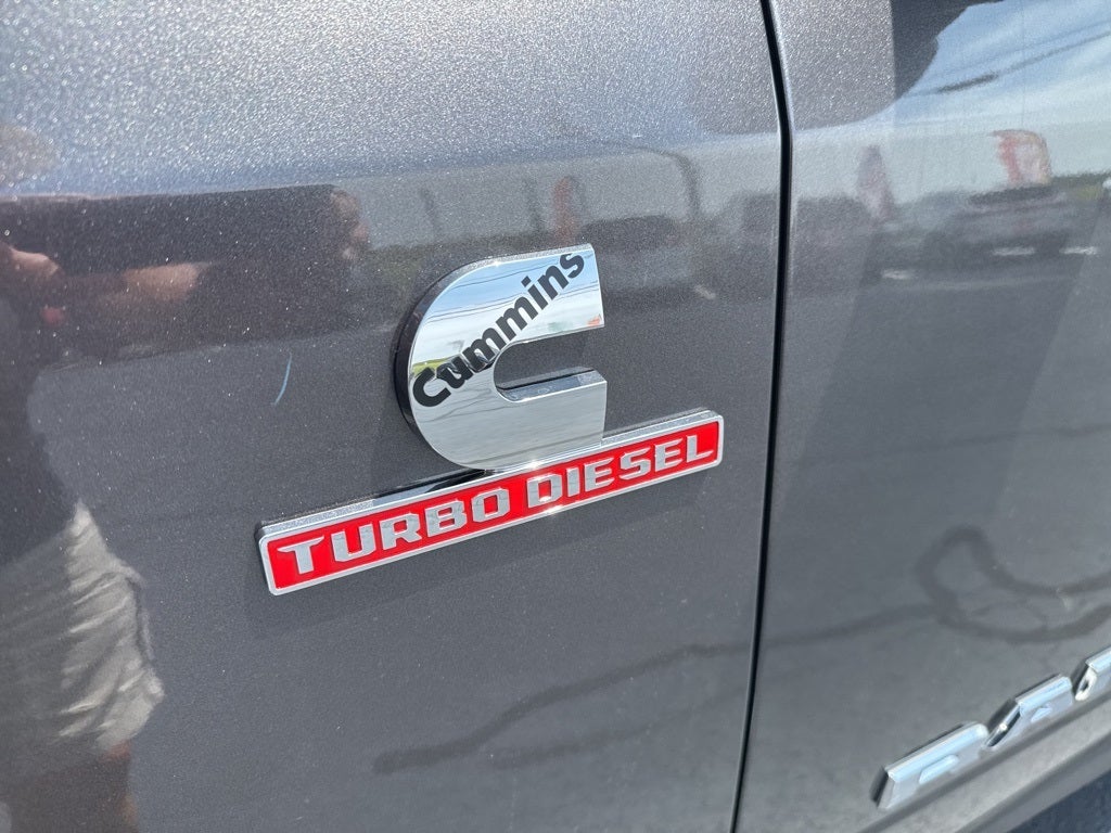 2025 RAM Ram 3500 RAM 3500 LARAMIE CREW CAB 4X4 6'4' BOX