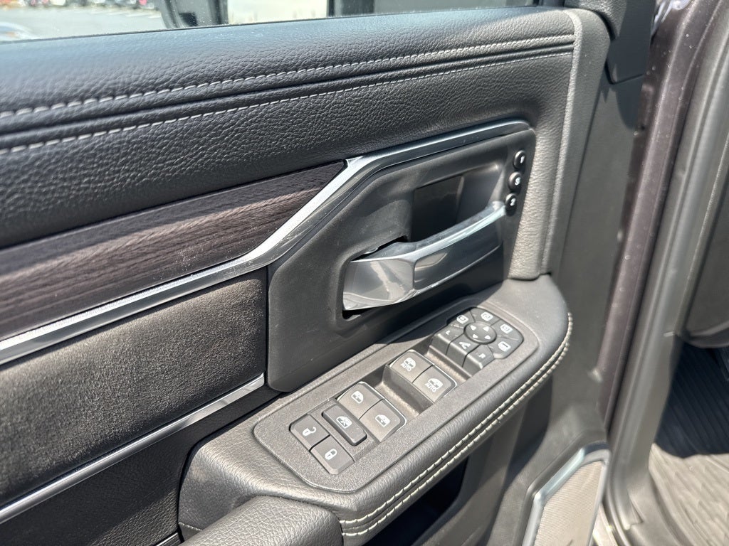 2025 RAM Ram 3500 RAM 3500 LARAMIE CREW CAB 4X4 6'4' BOX