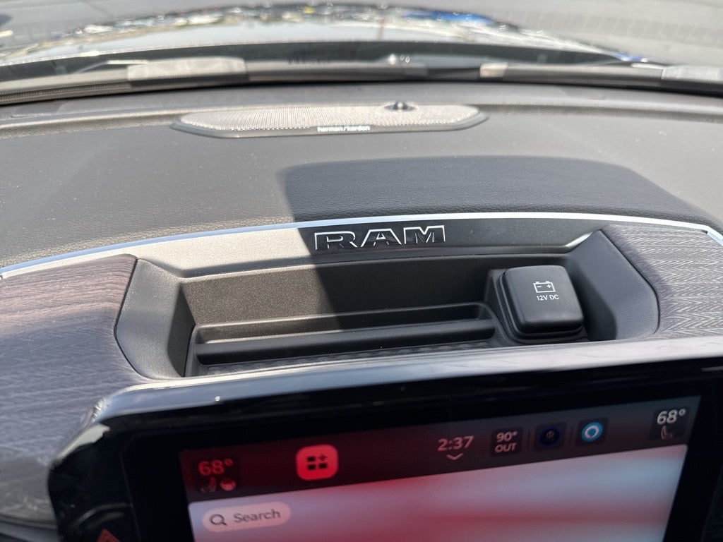 2025 RAM Ram 3500 RAM 3500 LARAMIE CREW CAB 4X4 6'4' BOX