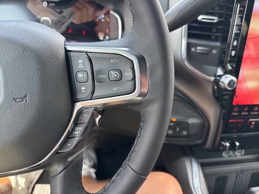 2025 RAM Ram 3500 RAM 3500 LARAMIE CREW CAB 4X4 6'4' BOX