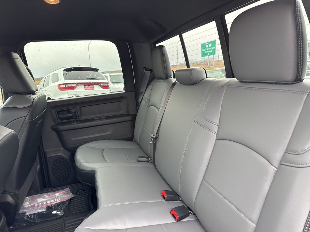 2026 RAM Ram 3500 RAM 3500 TRADESMAN CREW CAB 4X4 8' BOX