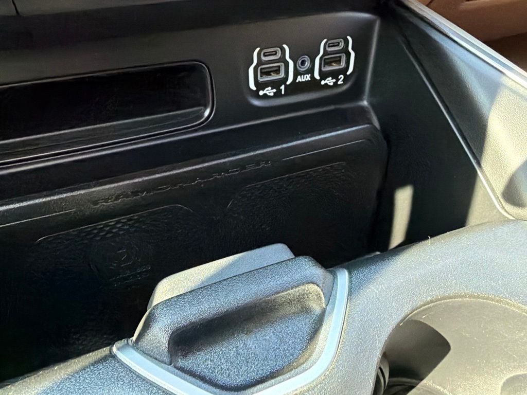 2022 RAM 3500 Laramie Crew Cab 4x4 8' Box