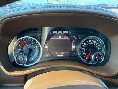 2022 RAM 3500 Laramie Crew Cab 4x4 8' Box