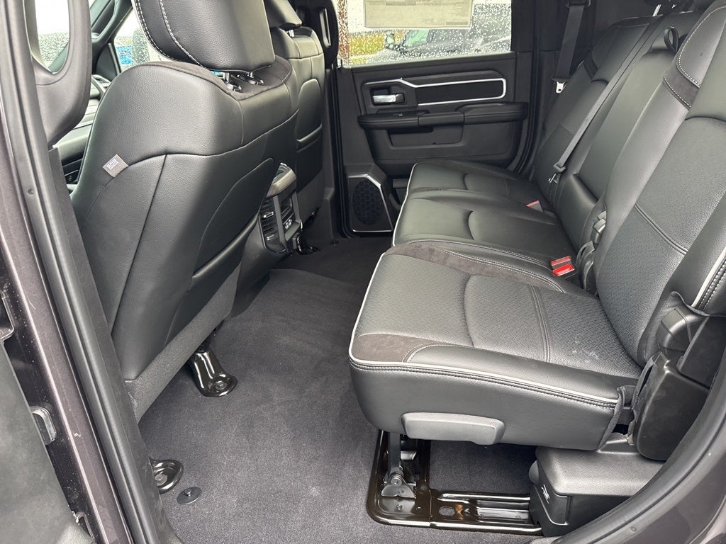 2026 RAM Ram 3500 RAM 3500 LARAMIE MEGA CAB 4X4 6'4' BOX