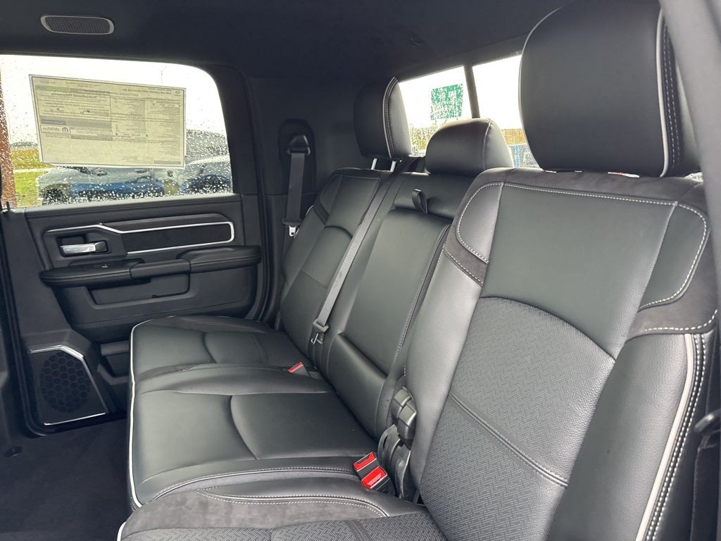 2026 RAM Ram 3500 RAM 3500 LARAMIE MEGA CAB 4X4 6'4' BOX