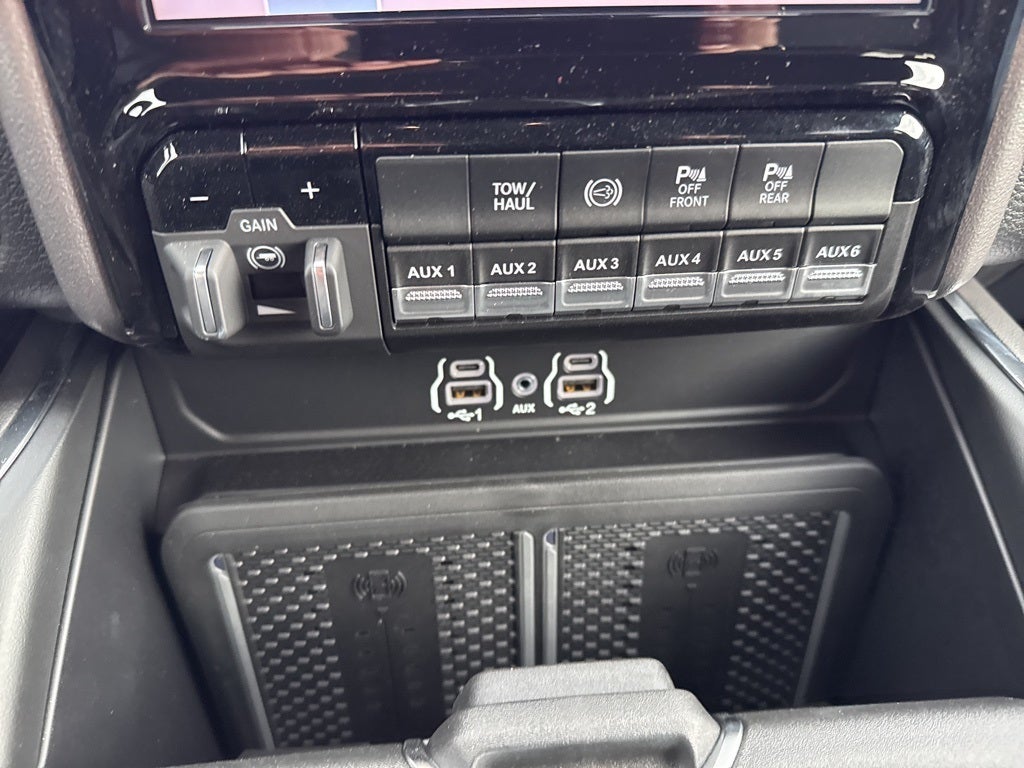 2026 RAM Ram 3500 RAM 3500 LARAMIE MEGA CAB 4X4 6'4' BOX