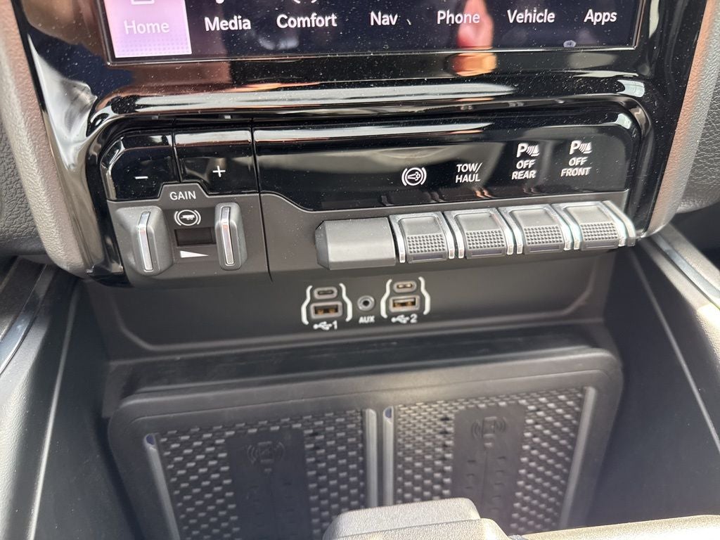 2025 RAM 3500 Laramie Mega Cab 4x4 6'4' Box