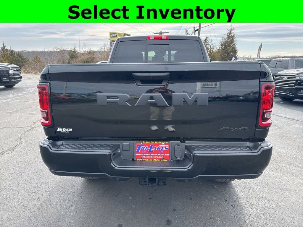 2026 RAM Ram 2500 RAM 2500 BLACK EXPRESS CREW CAB 4X4 6'4' BOX