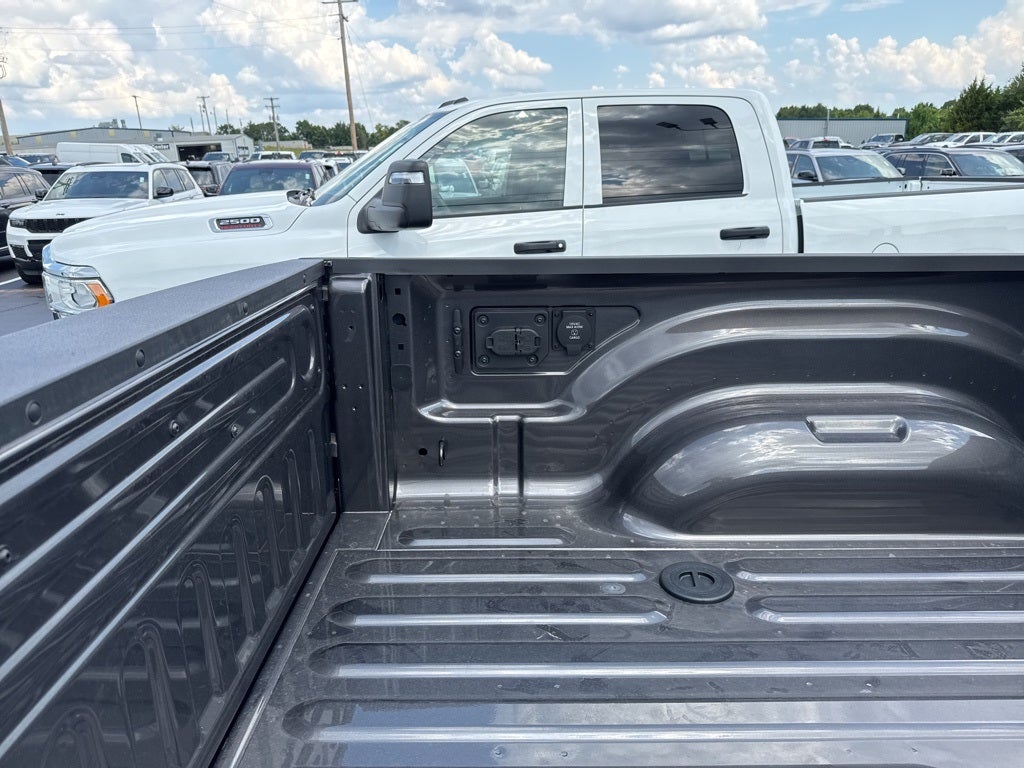 2025 RAM Ram 2500 RAM 2500 TRADESMAN CREW CAB 4X4 6'4' BOX