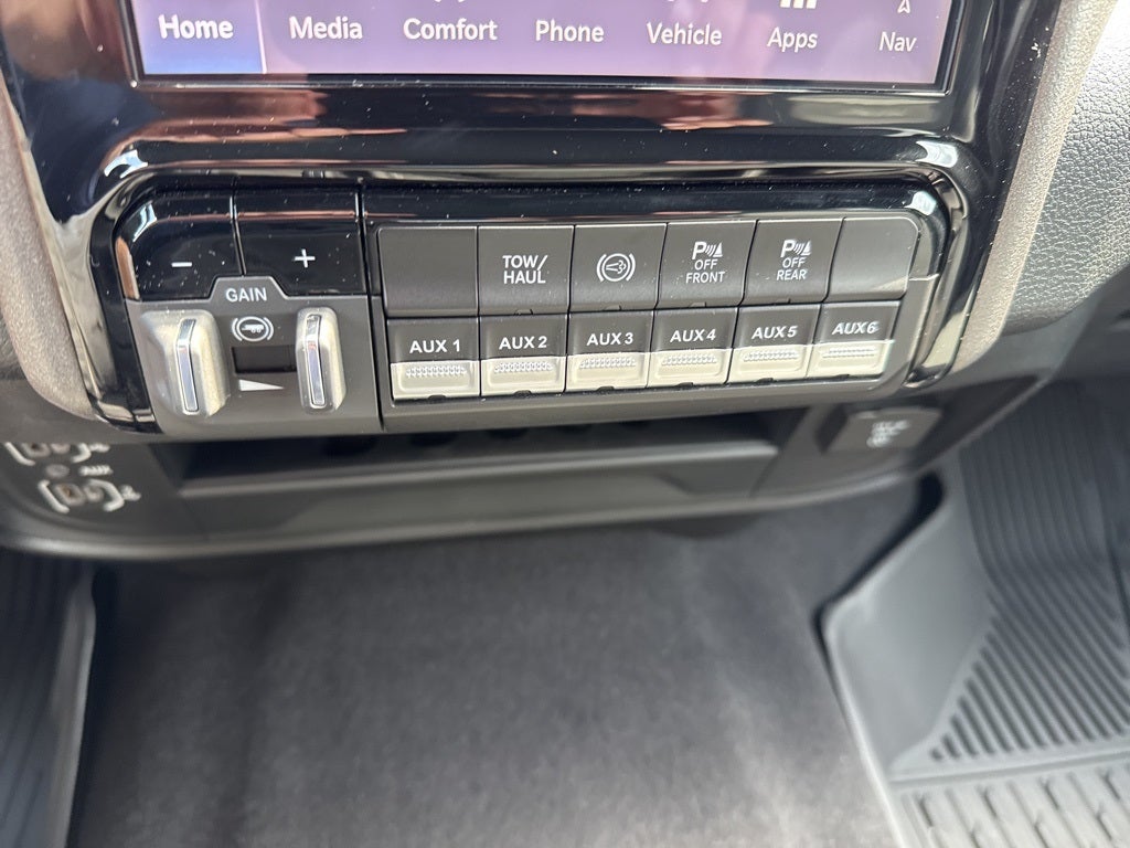 2025 RAM Ram 2500 RAM 2500 TRADESMAN CREW CAB 4X4 6'4' BOX