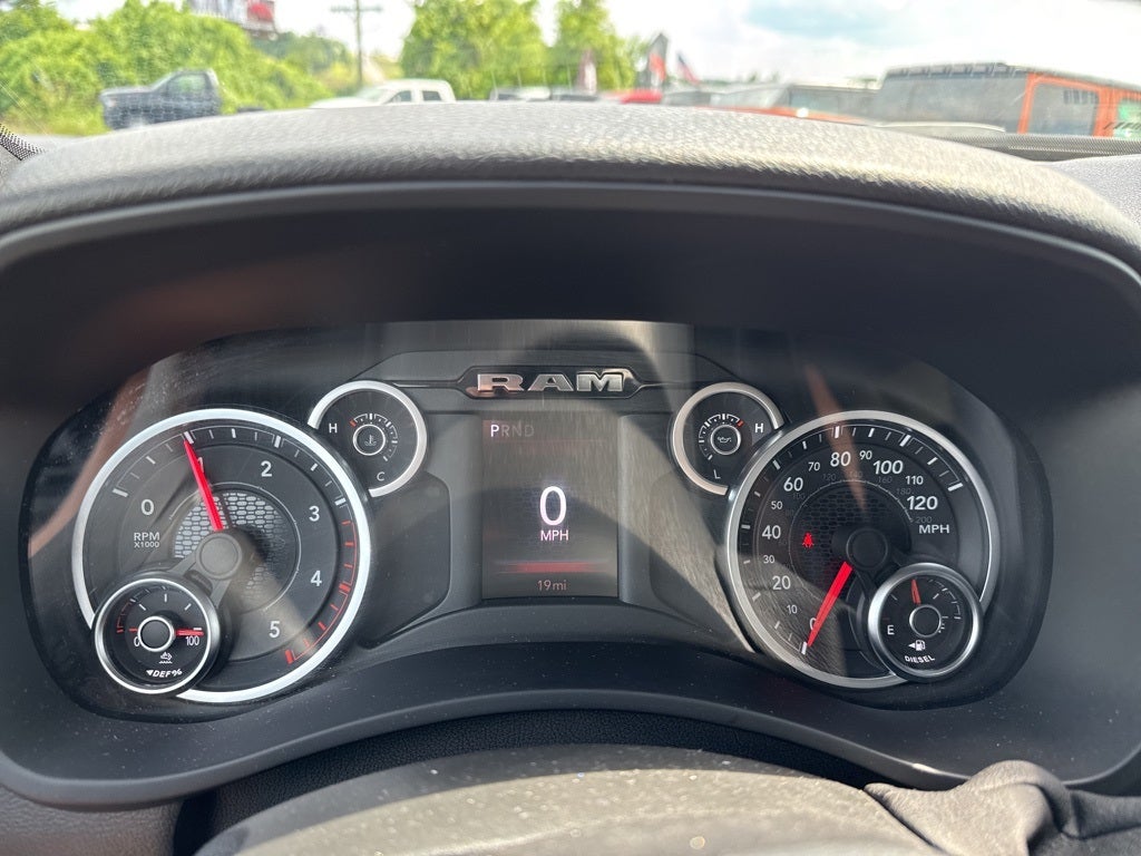 2025 RAM Ram 2500 RAM 2500 TRADESMAN CREW CAB 4X4 6'4' BOX