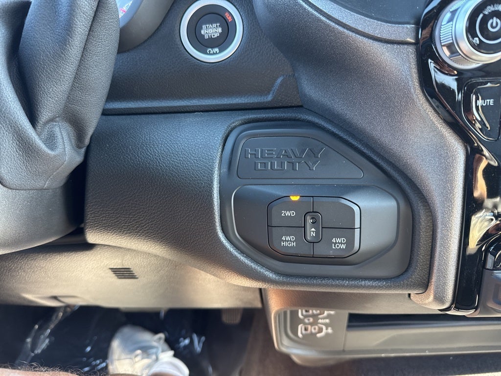 2025 RAM Ram 2500 RAM 2500 TRADESMAN CREW CAB 4X4 6'4' BOX