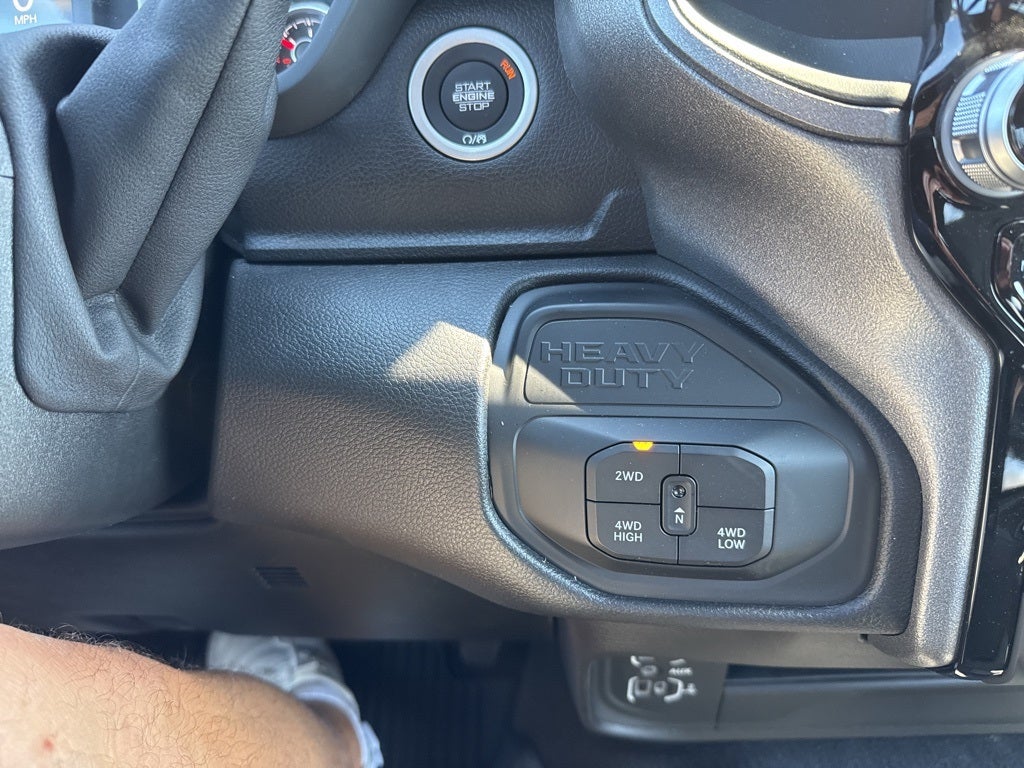 2025 RAM Ram 2500 RAM 2500 TRADESMAN CREW CAB 4X4 6'4' BOX